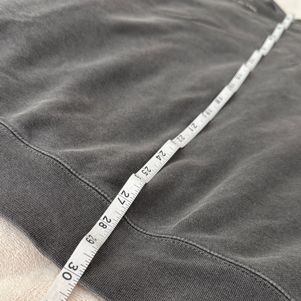 Scripture Crewneck - Picture 7 of 9